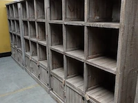 2x houten wandmeubel - afbeelding 1 van  3