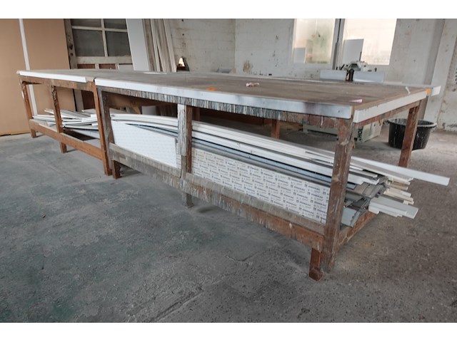 2x houten werktafel - afbeelding 1 van  3