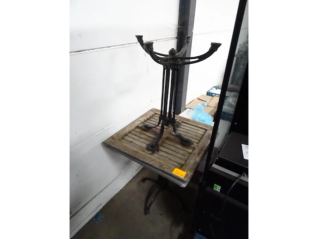 2x hout/metalen tafel - afbeelding 1 van  5