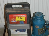 2x hydraulische potkrik 15 ton en 5 ton - afbeelding 1 van  3