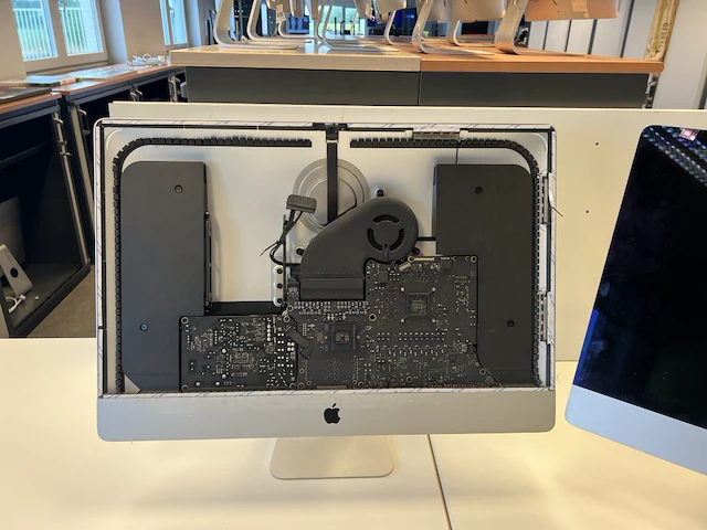 2x i-mac - afbeelding 3 van  3