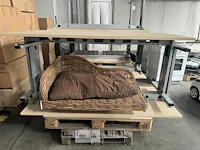 2x ijzeren burelen met houten blad - afbeelding 1 van  2