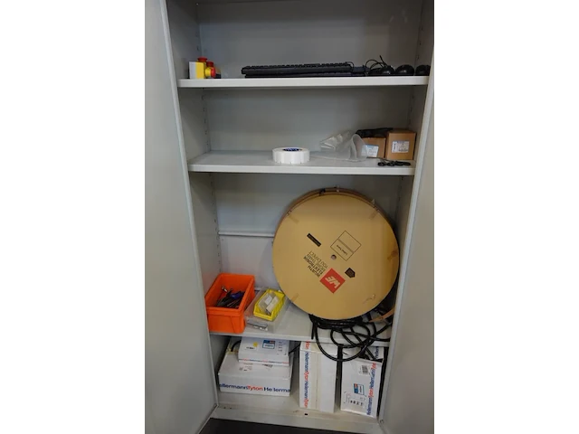 2x inhoud kast - afbeelding 2 van  15