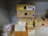 2x inhoud kast - afbeelding 11 van  15