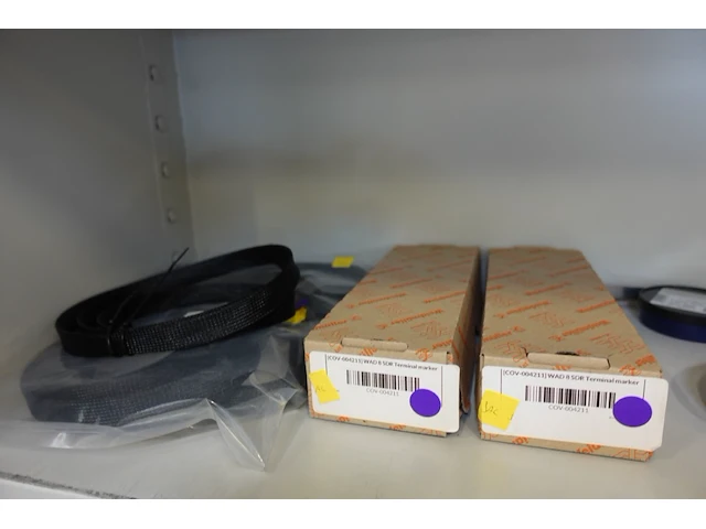 2x inhoud kast - afbeelding 15 van  15