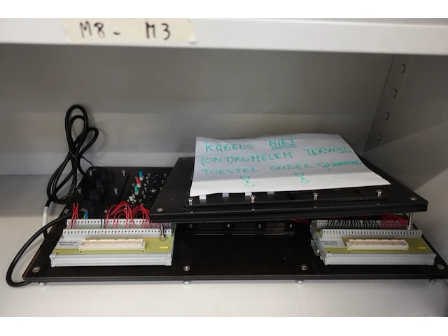 2x inhoud kast - afbeelding 3 van  13