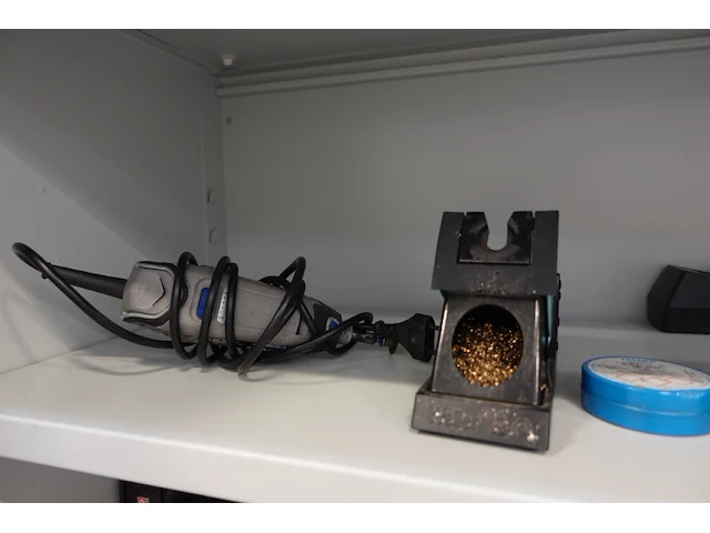 2x inhoud kast - afbeelding 8 van  13