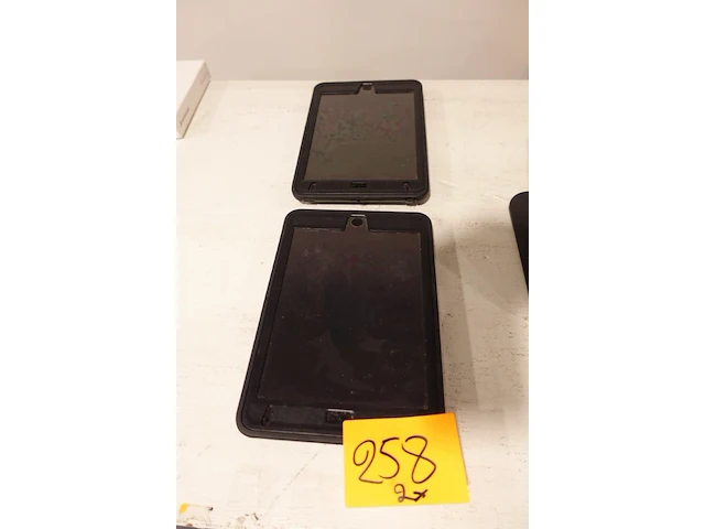 2x ipad mini - afbeelding 1 van  6