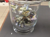2x items glas + inhoud - afbeelding 2 van  3