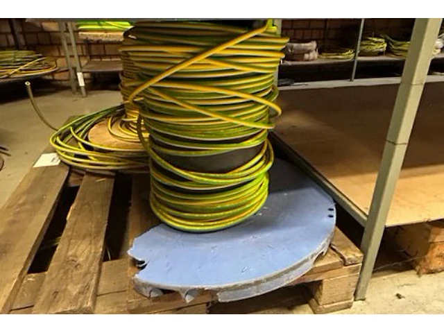2x kabel op rol - afbeelding 6 van  8