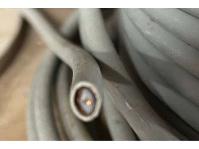 2x kabel op rol - afbeelding 3 van  3