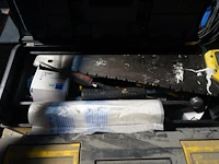 2x koffer met inhoud - afbeelding 4 van  4