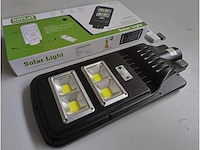 2x led solar streetlight 60 watt - afbeelding 1 van  12