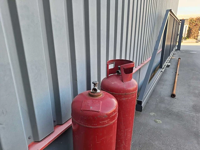 2x lege gasfles 70 liter - afbeelding 2 van  3