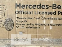 2x licensed mercedes-benz pedal go kart - black - afbeelding 1 van  3