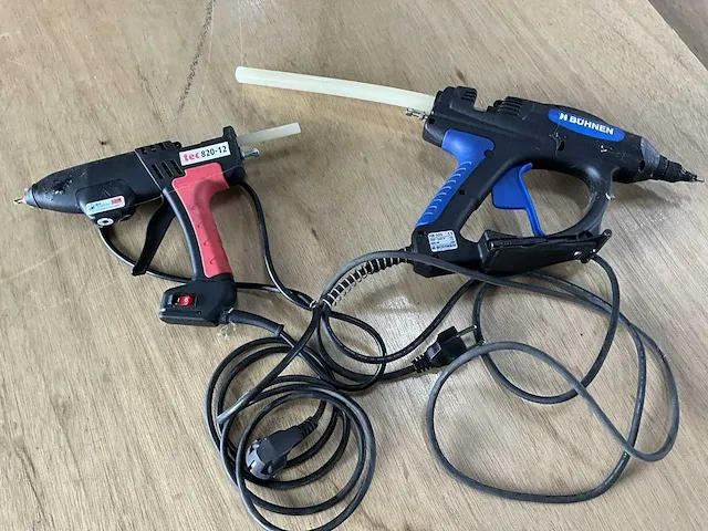 2x lijmpistool + 2x 5l pomp gamma - afbeelding 1 van  8