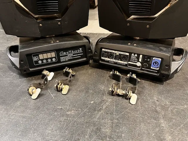 2x linio beam - moving head - afbeelding 2 van  2