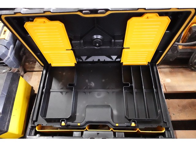 2x materiaalkoffer dewalt + inhoud - afbeelding 3 van  5