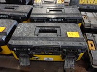 2x materiaalkoffer stanley + inhoud - afbeelding 1 van  3
