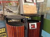2x metalen buitenafvalbak - afbeelding 1 van  3
