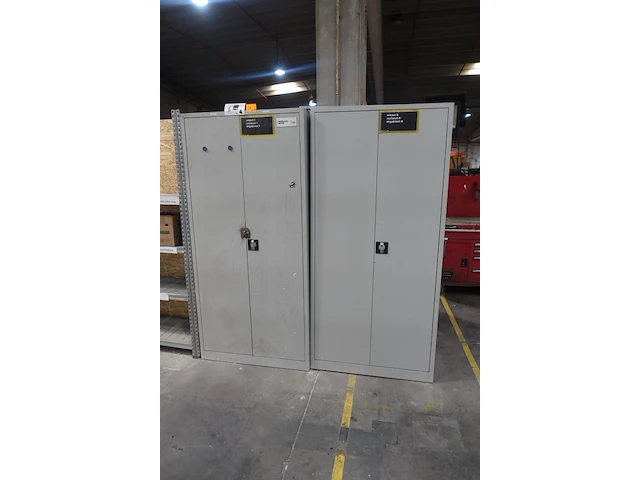 2x metalen dossierkast + inhoud - afbeelding 1 van  5