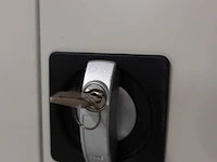 2x metalen dossierkast - afbeelding 2 van  3