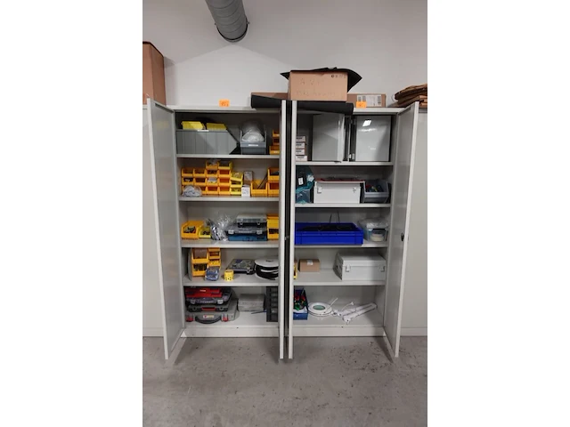 2x metalen dossierkast - afbeelding 3 van  3