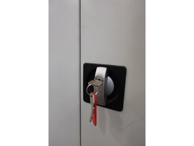 2x metalen dossierkast - afbeelding 2 van  4