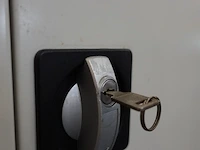 2x metalen dossierkast - afbeelding 3 van  4