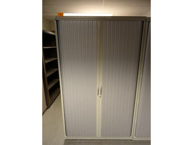 2x metalen dossierkast - afbeelding 2 van  3