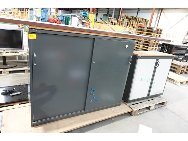 2x metalen dossierkast - afbeelding 2 van  3