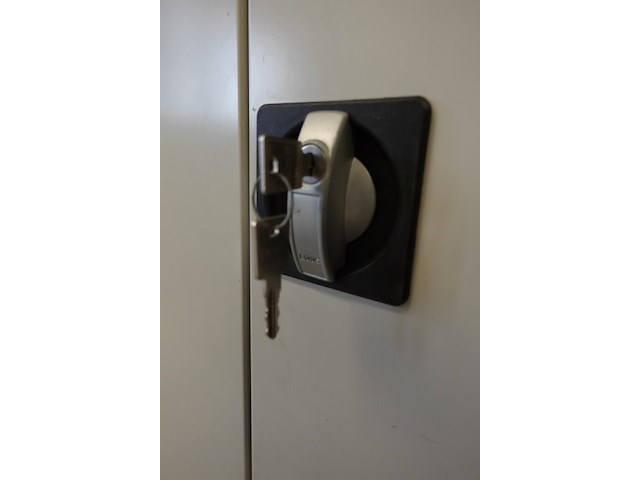 2x metalen dossierkast - afbeelding 4 van  5