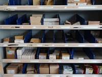 2x metalen kast + inhoud - afbeelding 4 van  9