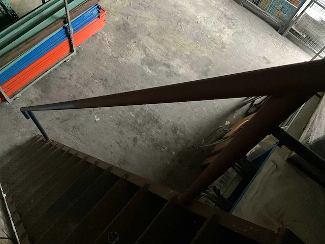 2x metalen magazijntrap - afbeelding 6 van  9