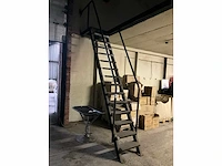 2x metalen magazijntrap - afbeelding 7 van  9