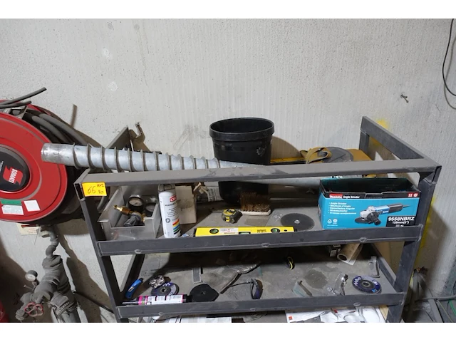 2x metalen rek + inhoud - afbeelding 4 van  5