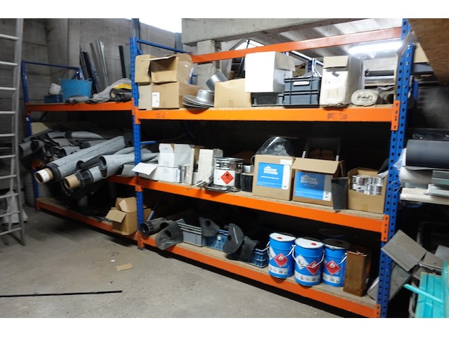 2x metalen rek - afbeelding 1 van  3