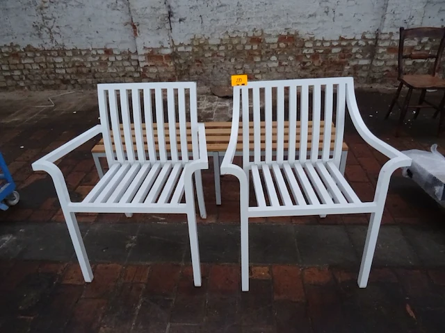 2x metalen stoel + metalen bank - afbeelding 1 van  4
