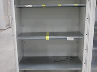 2x metalen vitrinekast - afbeelding 2 van  5
