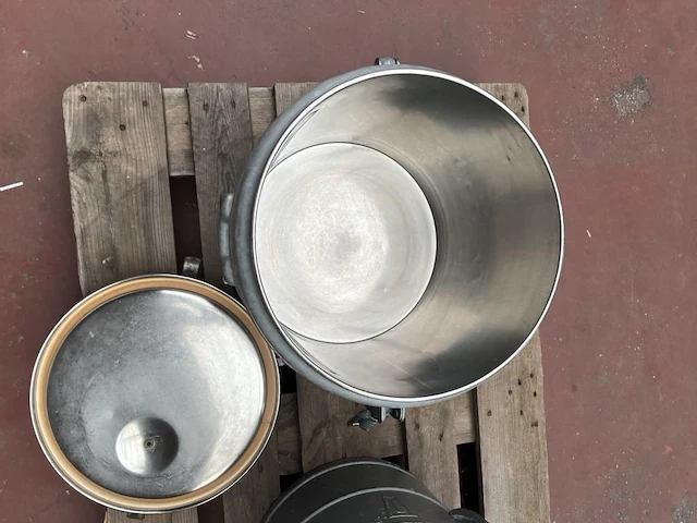 2x metalen voedingdrager - afbeelding 3 van  3