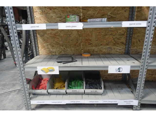 2x metalen wandrek + inhoud - afbeelding 5 van  6