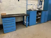 2x metalen werkbank + 3x kast - afbeelding 1 van  10