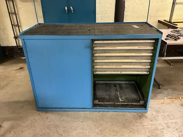 2x metalen werkbank - afbeelding 3 van  7