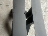 2x metalen y-onderstel - afbeelding 4 van  4