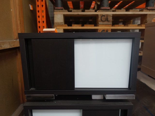 2x nachttafel - afbeelding 1 van  4