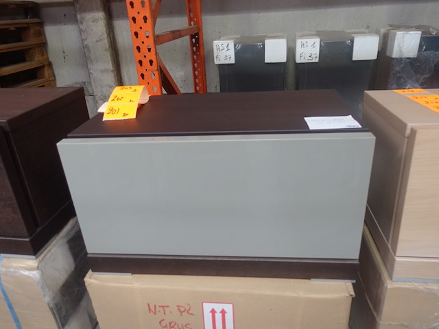 2x nachttafel - afbeelding 1 van  4