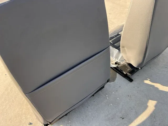 2x nieuwe voorstoelen land rover defender - afbeelding 5 van  8