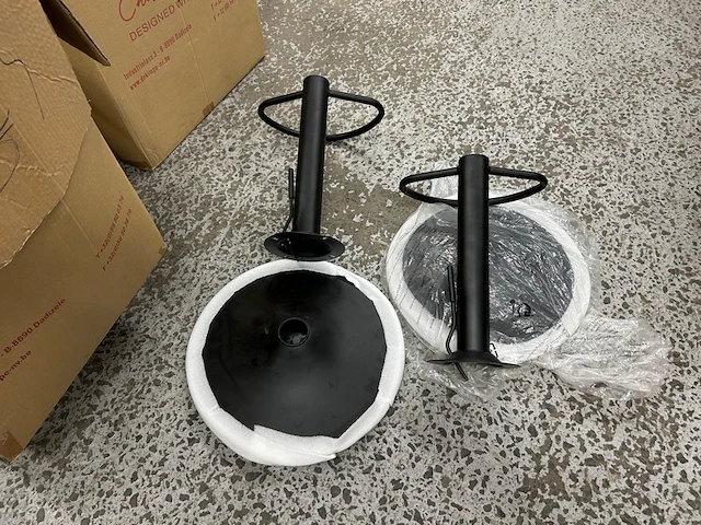 2x onderstel barkruk - afbeelding 1 van  4