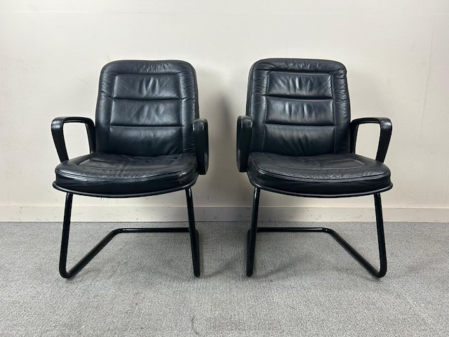 2x ontvangstoel - afbeelding 1 van  3