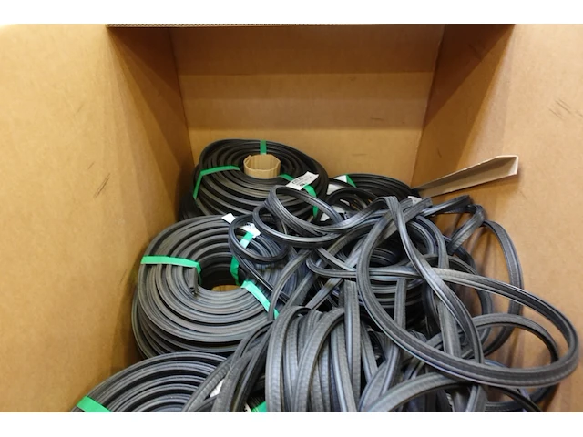 2x pallet afdichtprofielen epdm - afbeelding 3 van  3